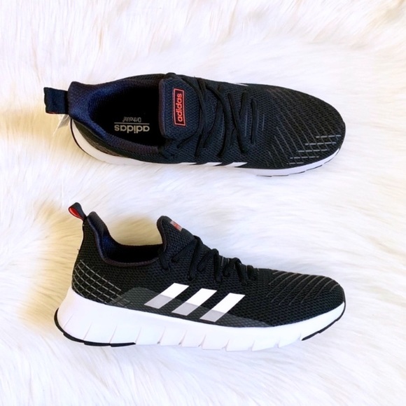 Adidas Asweego Running Shoes - Picture 2 of 7